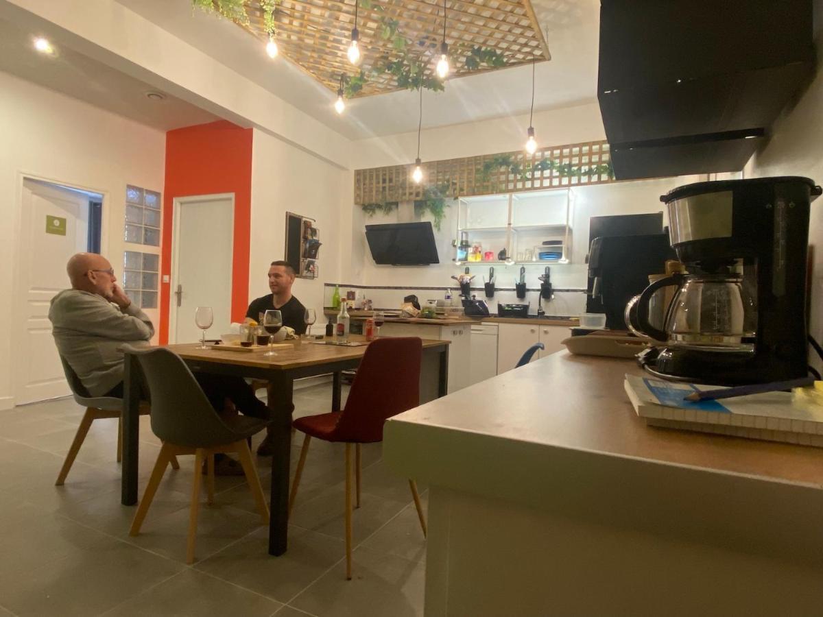 La Maison D'Angelique - Colocation Hoteliere A 150M Gare Tgv- Grande Cuisine Equipee & Salon - Fibre - Netflix Ньор Экстерьер фото