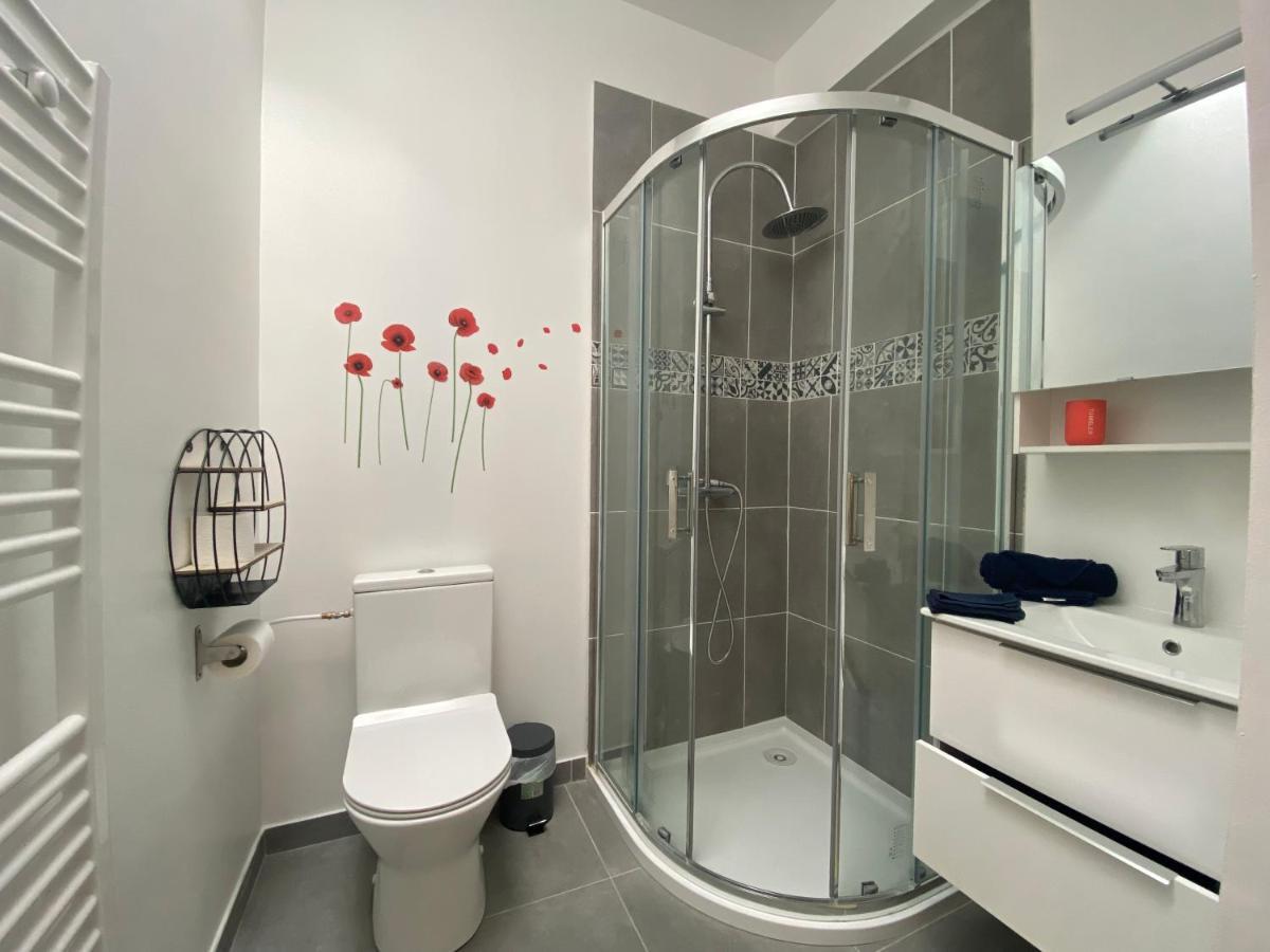 La Maison D'Angelique - Colocation Hoteliere A 150M Gare Tgv- Grande Cuisine Equipee & Salon - Fibre - Netflix Ньор Экстерьер фото