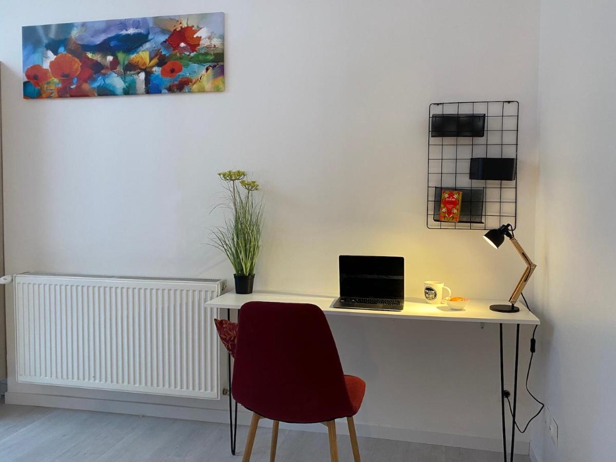 La Maison D'Angelique - Colocation Hoteliere A 150M Gare Tgv- Grande Cuisine Equipee & Salon - Fibre - Netflix Ньор Экстерьер фото